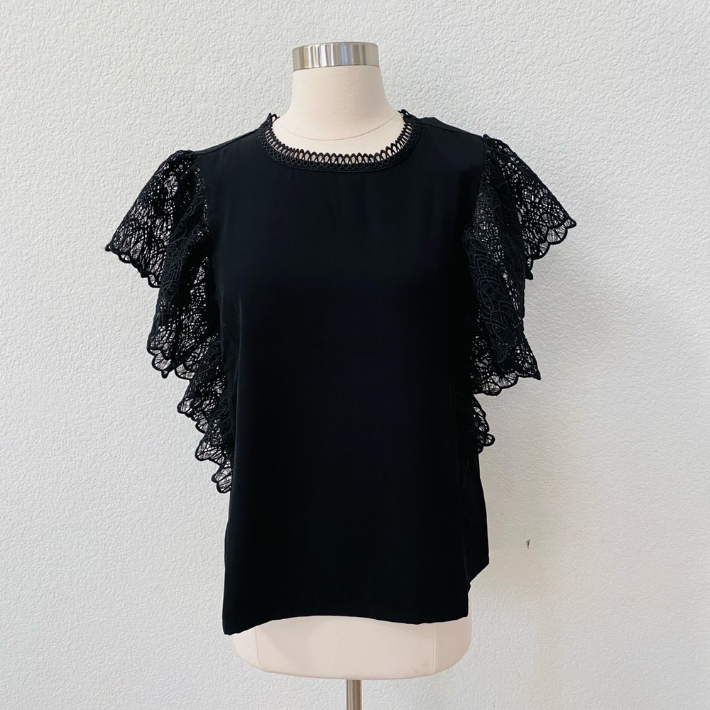 Ruffle lace sleeve blouse